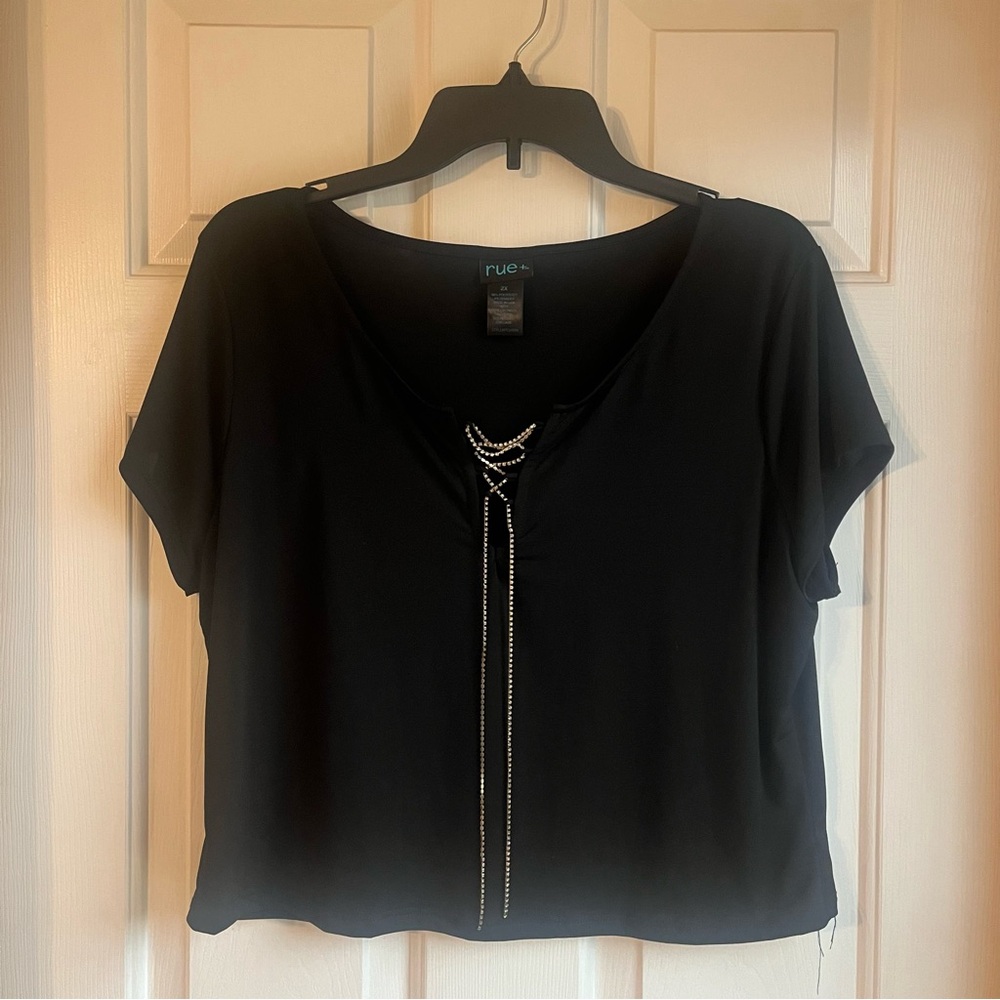 Rue 21 Plus Cropped Shirt with Rhinestone Diamond Strings Black Size 2X